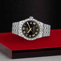 TUDOR Royal