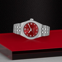 TUDOR Royal