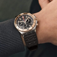 Chronomat B01 42