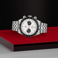 Black Bay Chrono