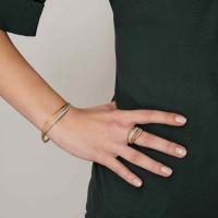 Velaa Pavé Ring