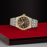 TUDOR Royal