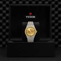 TUDOR Royal