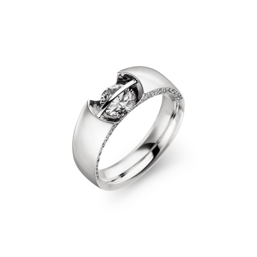LIBERTÉ Solitaire Ring