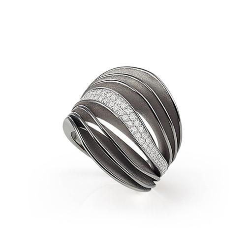 Velaa Pavé Ring
