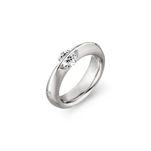 LIBERTÉ Solitaire Ring