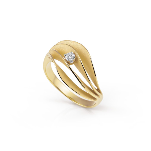 Velaa Star Ring