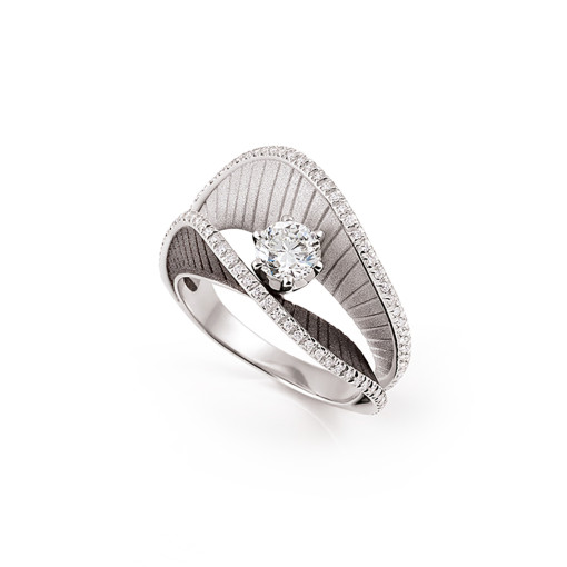 Regina Couture Ring